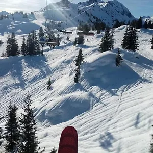 https://lappartement-genepi-en-lisiere-de-foret.hotels-rhonealpes.com